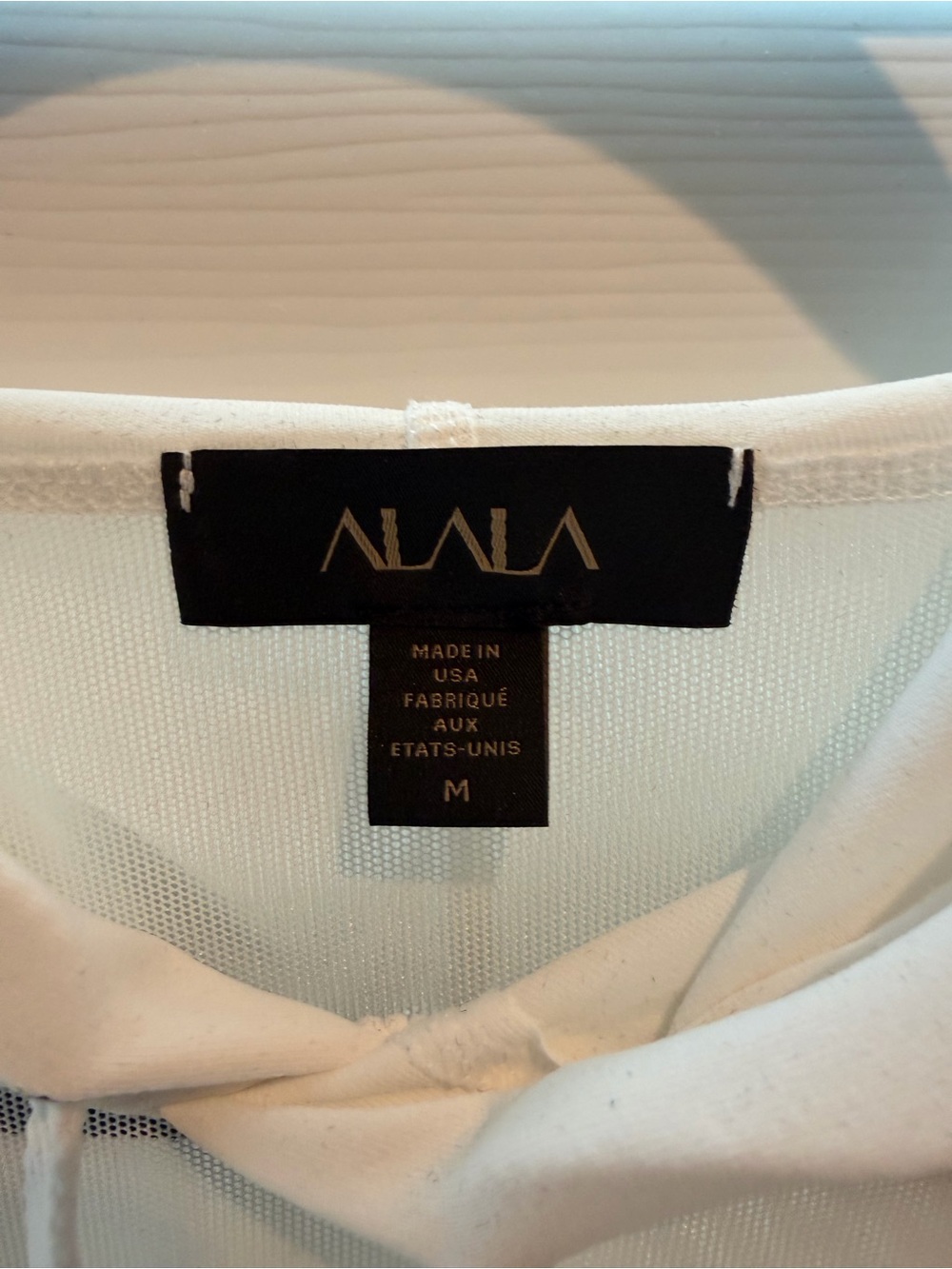Alala White Lightweight Hooded Long Sleeve Pullover - Picture 2 of 5
